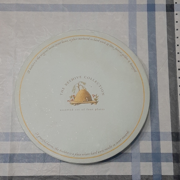 America Retold Beehive Collection 4 Plate set - Picture 5 of 8